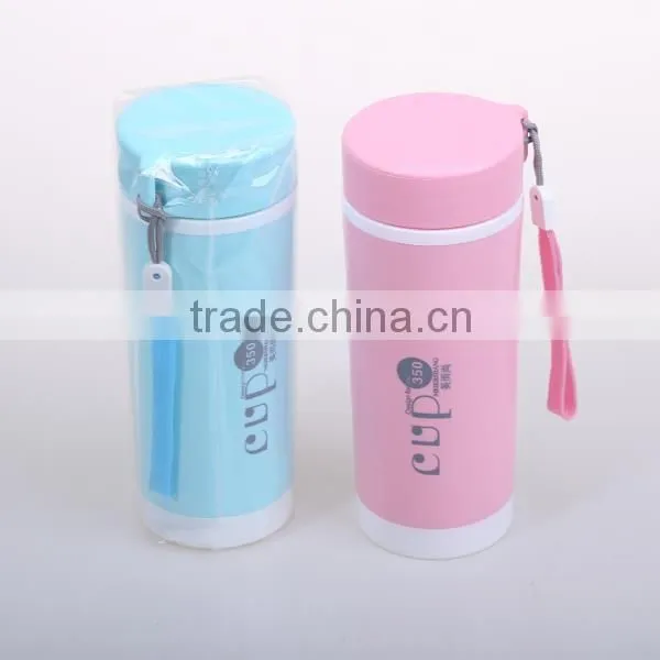 hot sale colorful sport Plastic water bottles with handle/infuse