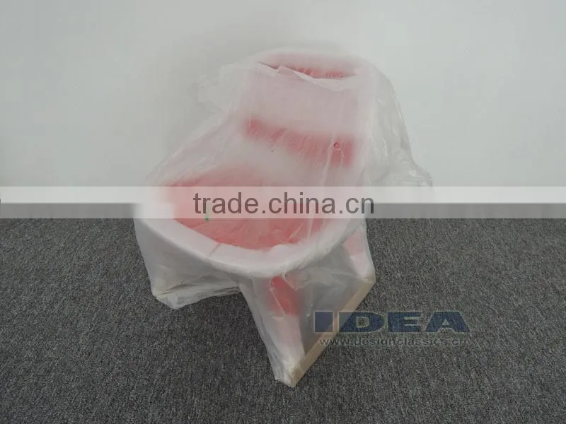 Replica Charles Plywood Lounge Chair - Red Color