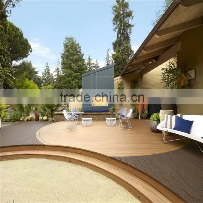 wood plastic composite (wpc) picket fence