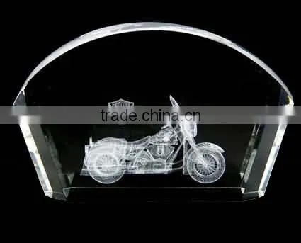2016 Graceful design 3d engraved crystal paperweight