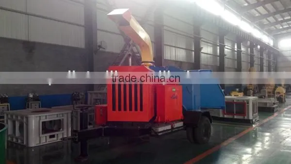 XP1000 mobile diesel engine wood chipper