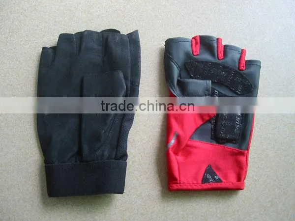 Net surface breathable neoprene gloves