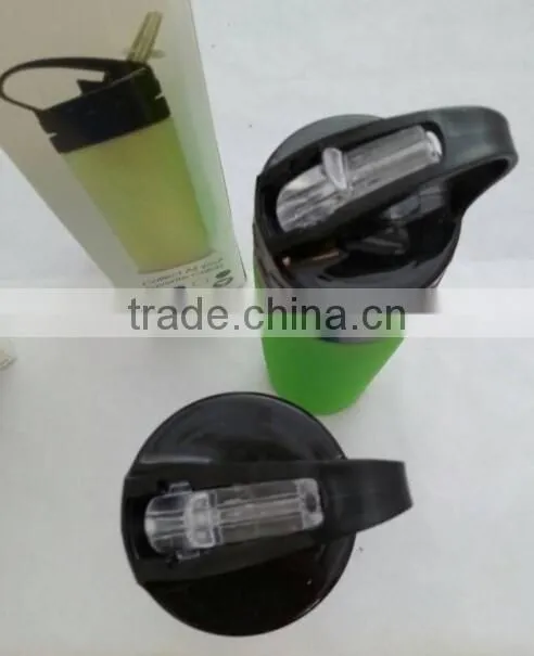 550ml silicone collapsible BPA free water bottle FDA approved Leak & Spill Proof, Freezer and Dishwasher Safe