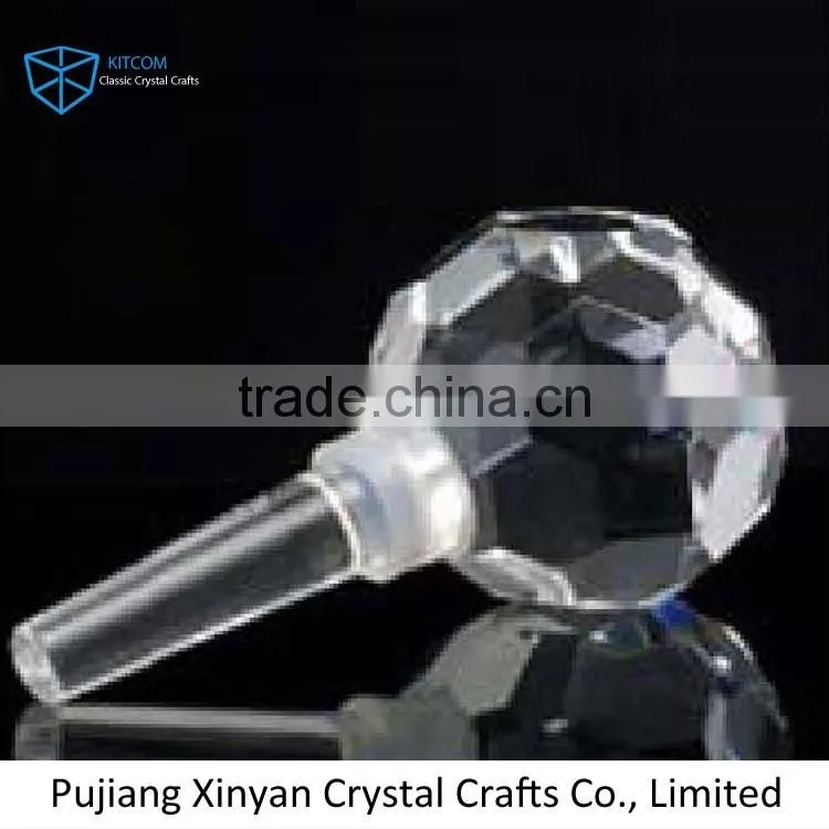 Factory Supply trendy style crystal favors perfume bottles on sale