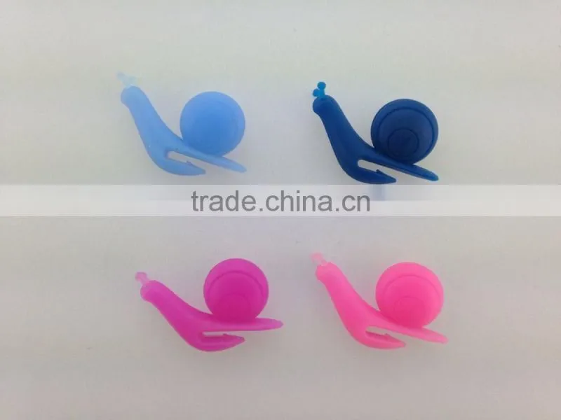 Wholesale 3D Designed FDA /LFGB Food Grade Glass Drink Cup Identifier Silicone Tea Cup Party Glass Marker