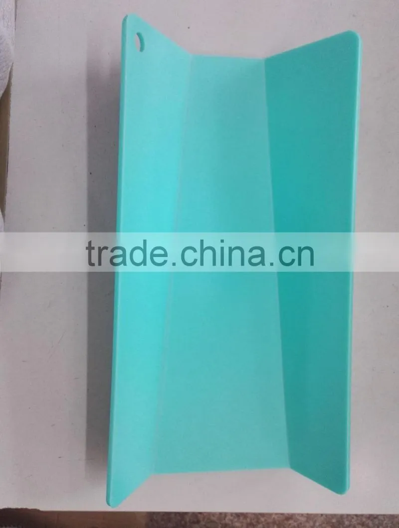 Foldable chopping board