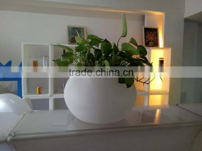 Infrared remote control PE plastic display led flower pots