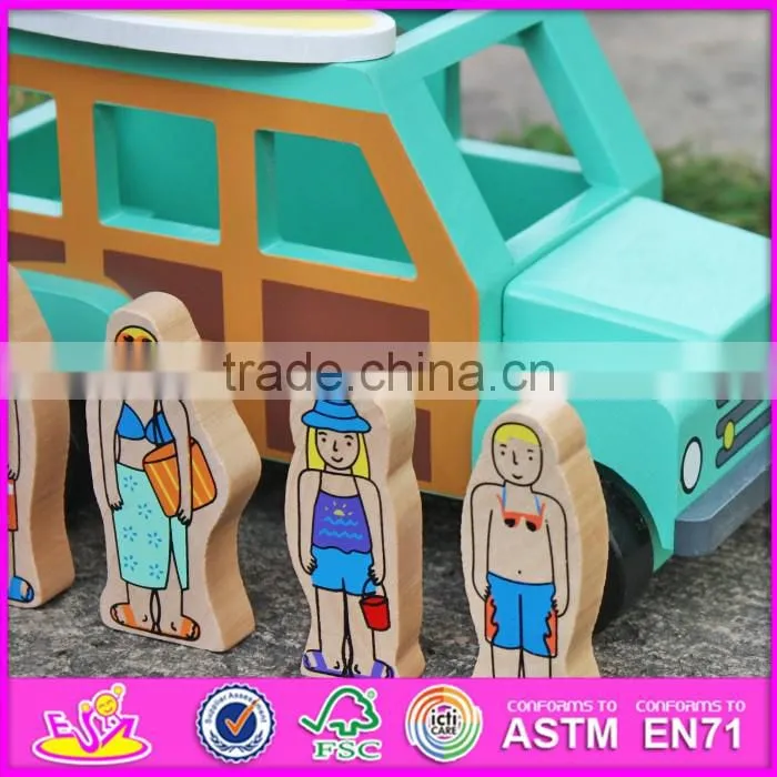 2017 New products funny dog and four people wooden car for kids W04A314