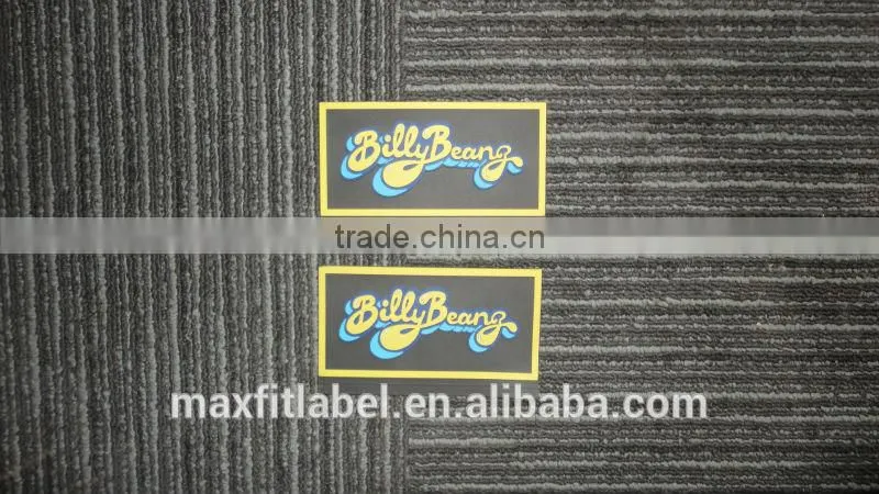 2016 china cheap high quality custom rubber badge