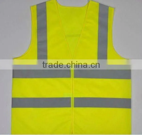 Green/Red ventilate high visibility reflective vest