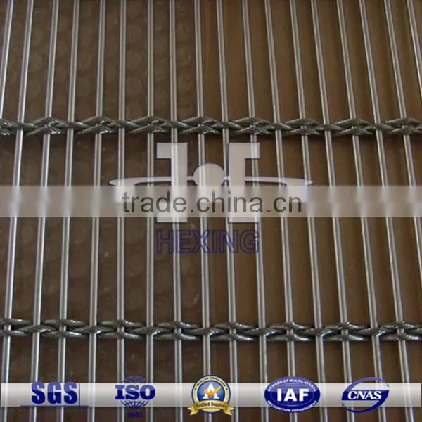 Decorative rod and rope wire netting