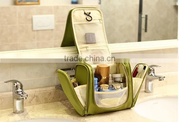 2013 Fashion Well Designed hanging Cosmetic Bag Organizer For Ipad with 2 compart