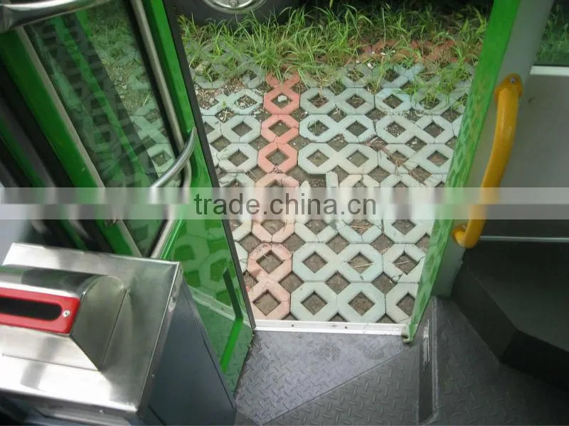 7.3m diesel fuel Euro 3 mini bus 25 seater bus with double doors for sale HM6730