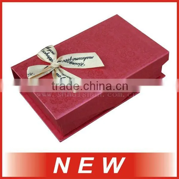 Elegant wedding gift packing box