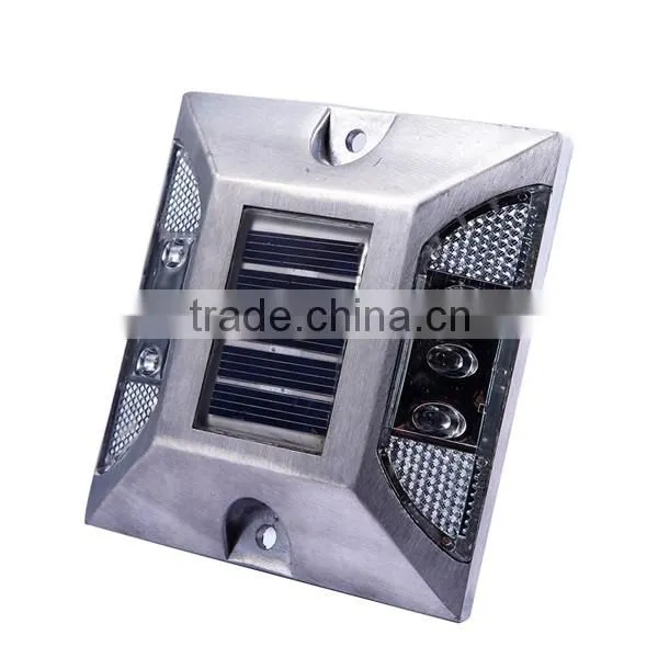 Battery powered blinking led road stud aluminum solar road studs