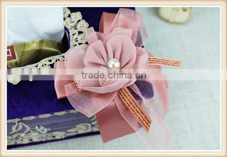 Upscale velvet fabric tissue box holder with double bear