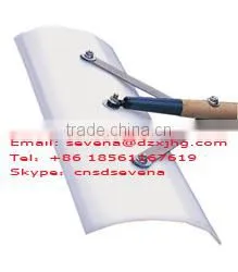 UHMW snow shovel