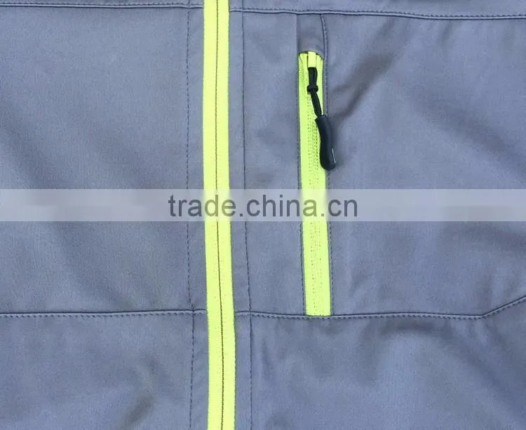 OEM light softshell outdoor sportswear jacket men