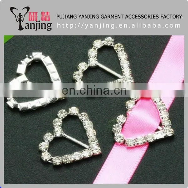 Wholesale Ex-factory price glass rhinestone and pearl buckle