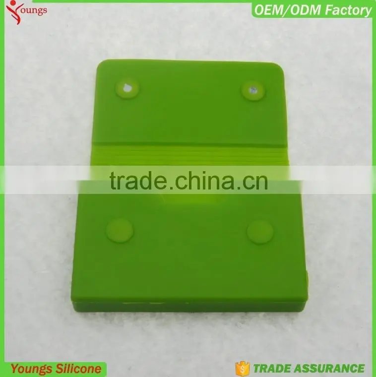 2016 wholesale colorful durable silicone magnetic card holder