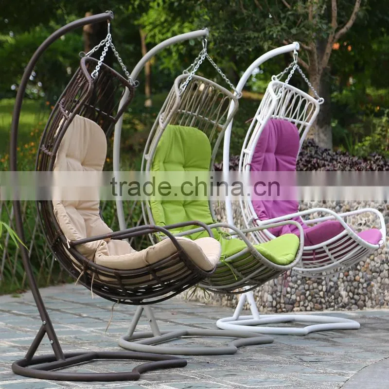 hanging round wicker chair