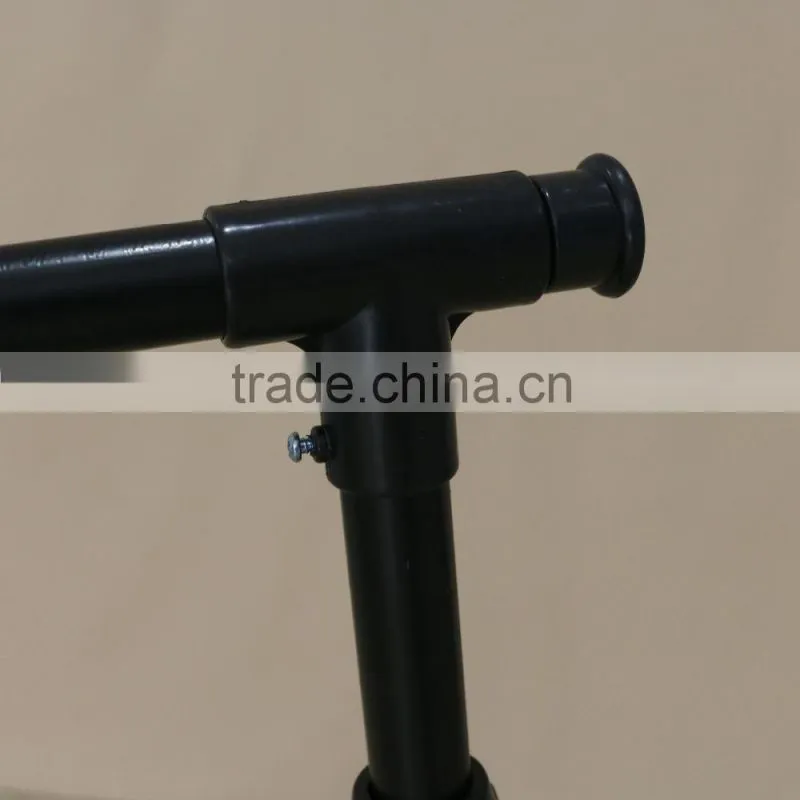 Adjustable metal display hanging rack with wheels