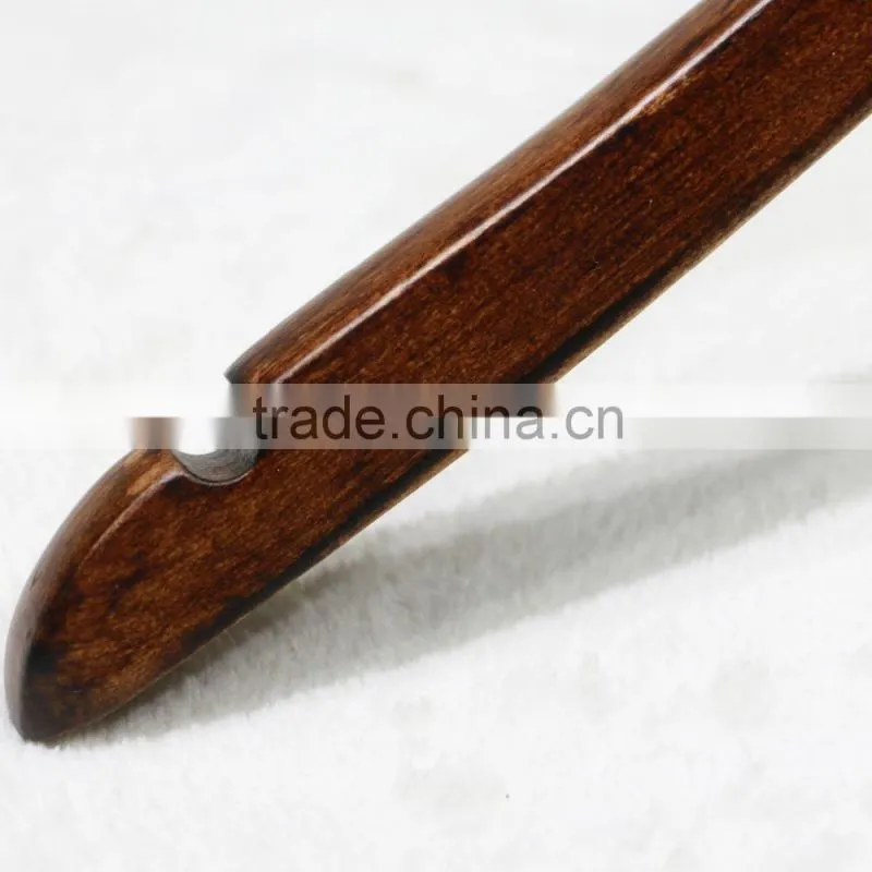 Anti slip wooden coat hanger for clothes display