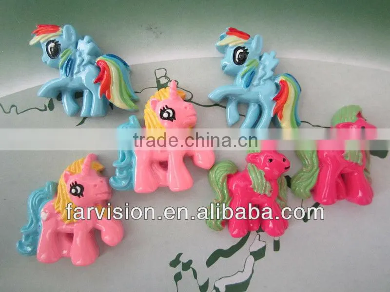 hot sale flatback resin horse, flat back resin horse cabochon for phone or hair decorations