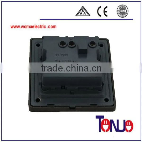 13A switched socket with light