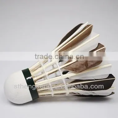 Export to Europe Improve the ability to respond /best black&white goose feather shuttlecock for Training