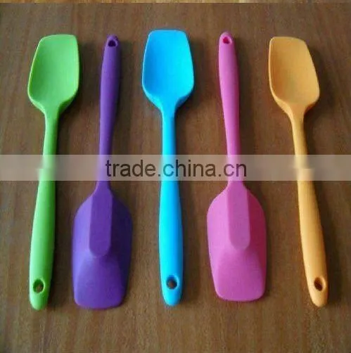 Eco-friendly Barbecue Customized 100% FDA kitchware silicone barbecue spoon