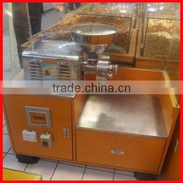 Lowest price chilli grinder machine with best service