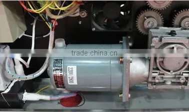 Plastic film continuous sealing machine