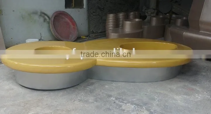 Fiberglass modern round chair