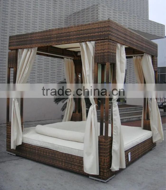 Outdoor Garden Wicker Balcony Gazebo