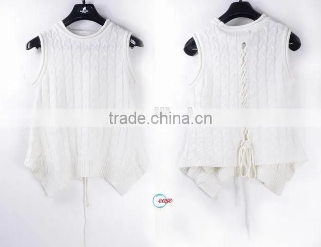 lady big buckle sweater