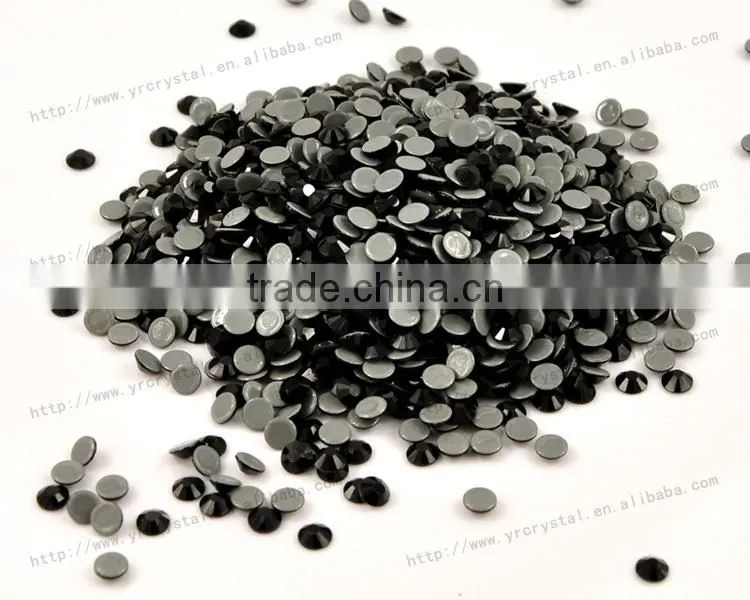 Round shape jet color with silver foiling hotfix iron on rhinestones