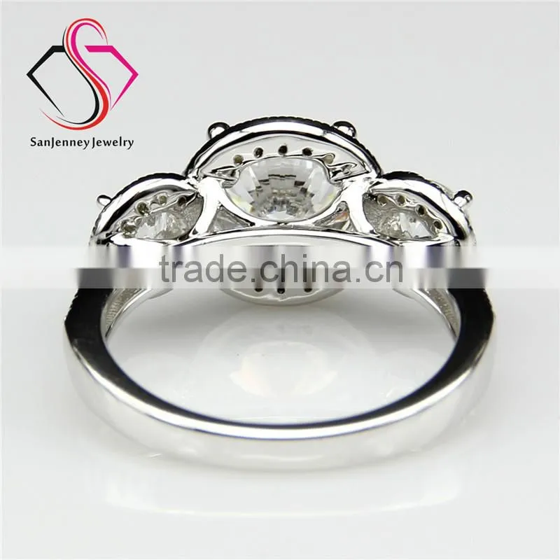 Round Cut 3-stone Halo Moissanite 2CT 8.0mm Center 14k 18k White Yellow Gold Diamond Wedding Engagement Ring
