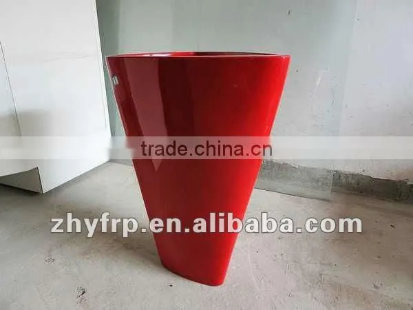 fiberglass or poly resin planters wanted