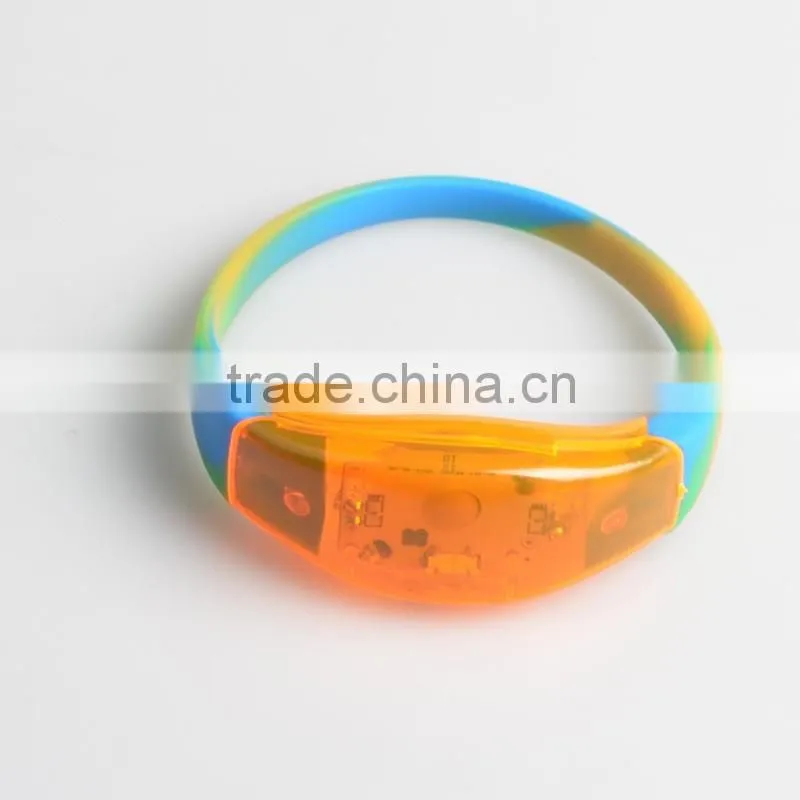2016 Light-Up Flashing Bracelets led bracelet led silicone bracelet