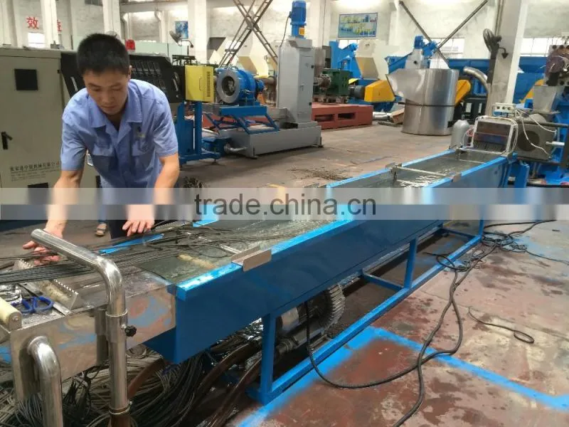 Plastic granules cutter machine