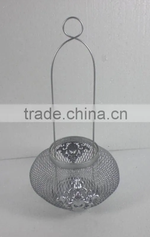 8009232- round metal wire candle lantern