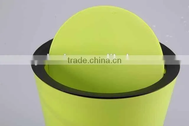 Swivelling Cover Plastic Trash Can Household Garbage Can/Rubbish Bin
