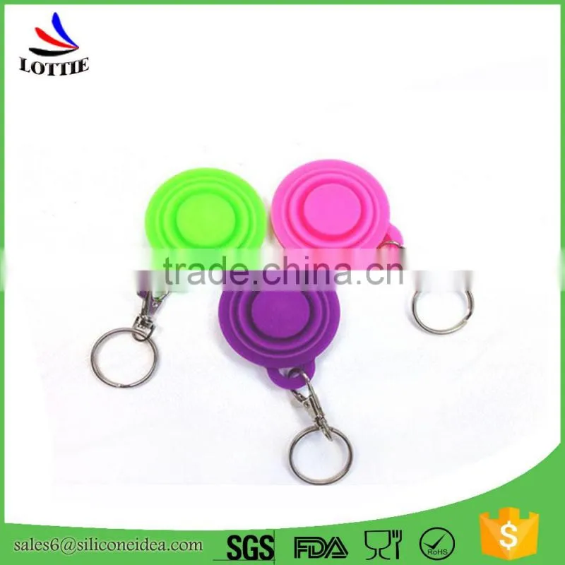 2016 hot selling non-toxic silicone folding cup with key chain