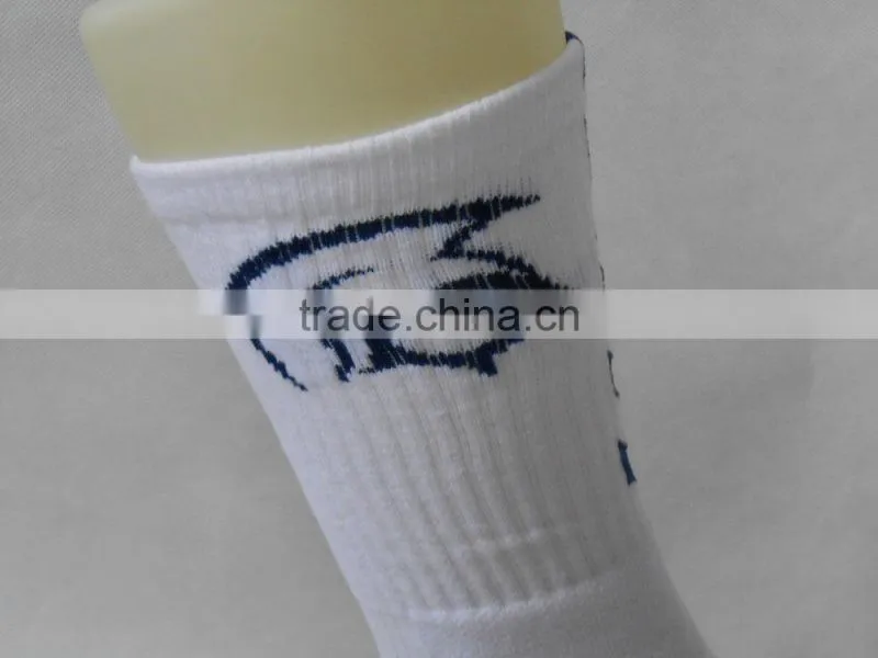 compression sport socks with polyester and cotton