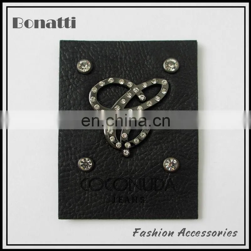 2013 Latest rhinestone leather label with metal logo