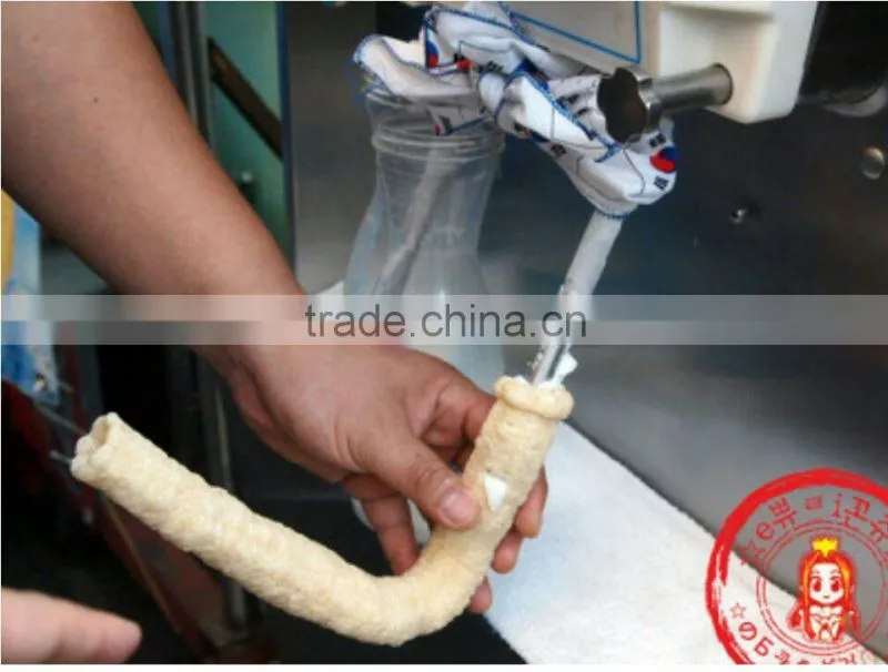 Ice cream hollow tube expanding machine