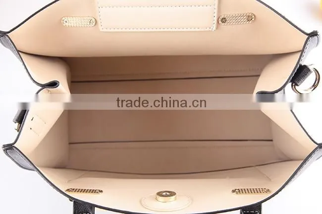 3773 Reversible Trendy Simple Style PU Material Black Big Size Shopping Bag