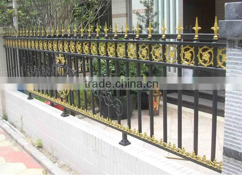 2015 Top-selling classical cast iron fencing for house