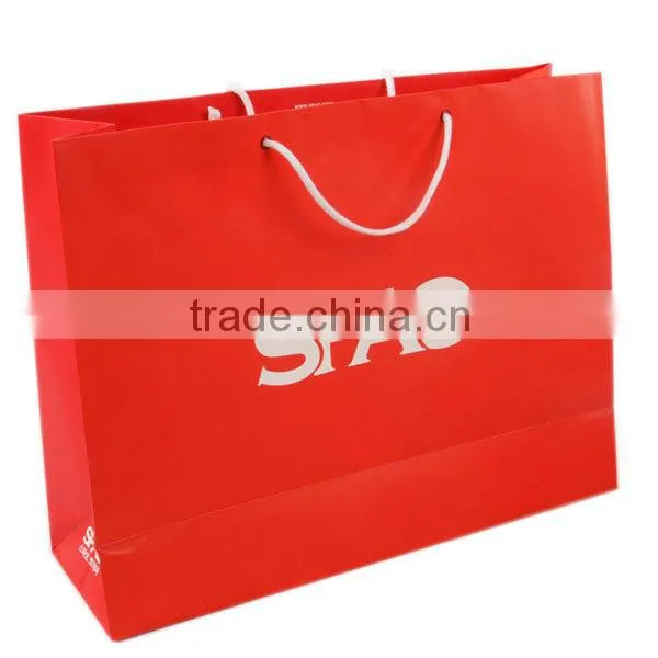 Cheap clothing paper bag with different design